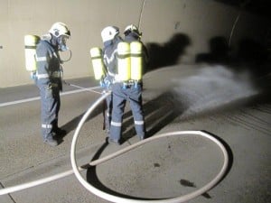 Atemschutzübung im Tunnel