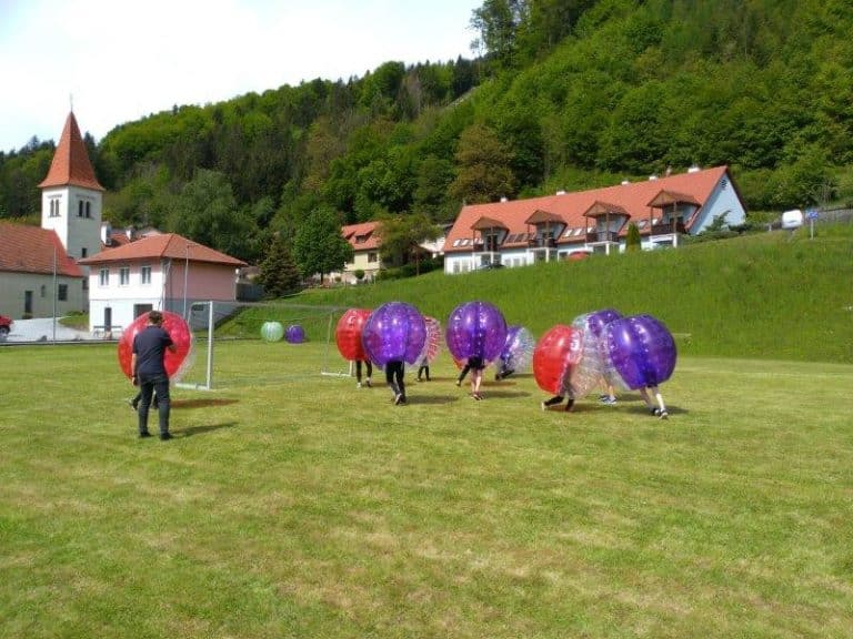 BubbleSoccer_110519